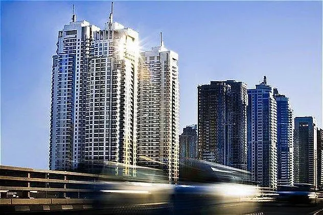 Green Lakes Serviced Apartments Dubai