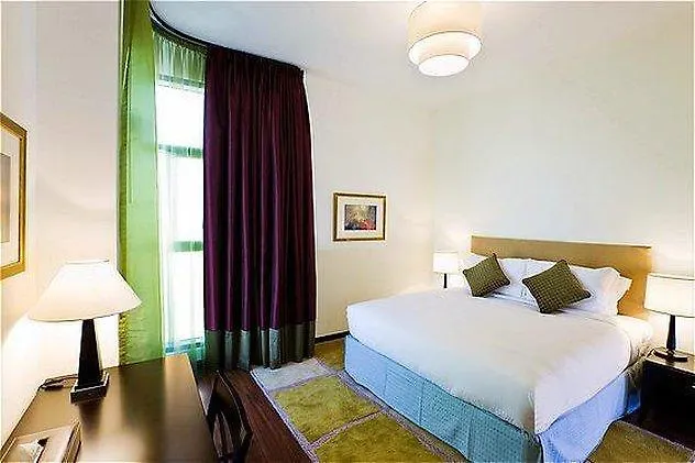 Green Lakes Serviced Apartments Dubaj Hotel